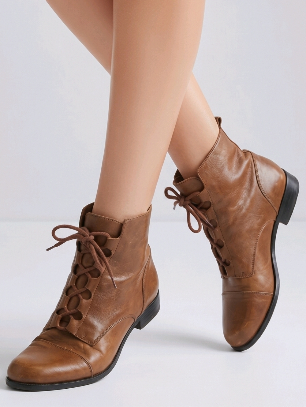 Enzo Angiolini Vintage Tan Leather Laced Up Ankle Boots